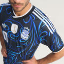 [Llevá 2 y Pagá 1] Camiseta AR 2026 de Poliéster con Calce Ajustado (Edición Limitada)